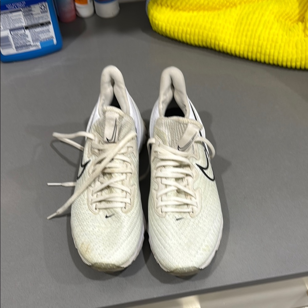 White Nike Air Zoom Infinity Tour Golf shoes